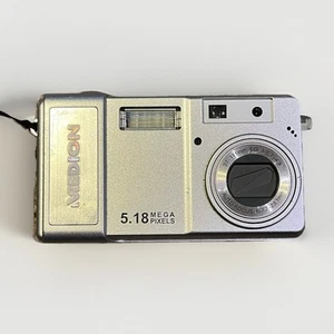 Medion MD 41066 With 37-111Mm EQ 1:2.7-4.9 AF F=7.7-23.1Mm 5.18 MP - Tested - Picture 1 of 7