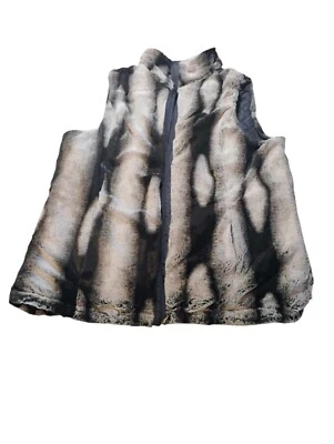 KC Collections reversible faux fur and quilted vest size XL - Image 1 of 4