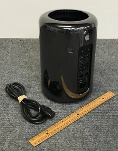 Apple MacPro6,1 A1481 2630 2013 Desktop Xeon E5-1620 v2 8GB RAM 500GB SSD w/Cord - Bild 1 von 6