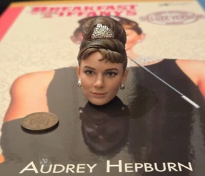 Star Ace Breakfast at Tiffany's Audrey Hepburn Head Sculpt loose 1/6th scale - Picture 1 of 3