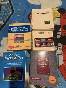 Amiga User Manual English 1980s? Users Guides books etc free post  - Picture 1 of 8