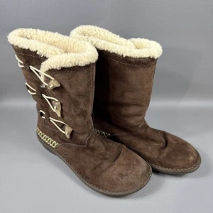 UGG Kona 5156 halbhoher Damen-Winterstiefel 8 braun Leder Lammfell gefüttert Knebel - Bild 1 von 17