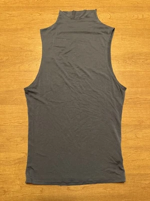 JOAH MARRÓN CUELLO SIMULADO CORTE PROFUNDO SISA CAMISETA SIN MANGAS SUAVE MODAL GRIS ELÁSTICO S/M Foto 1 de 4