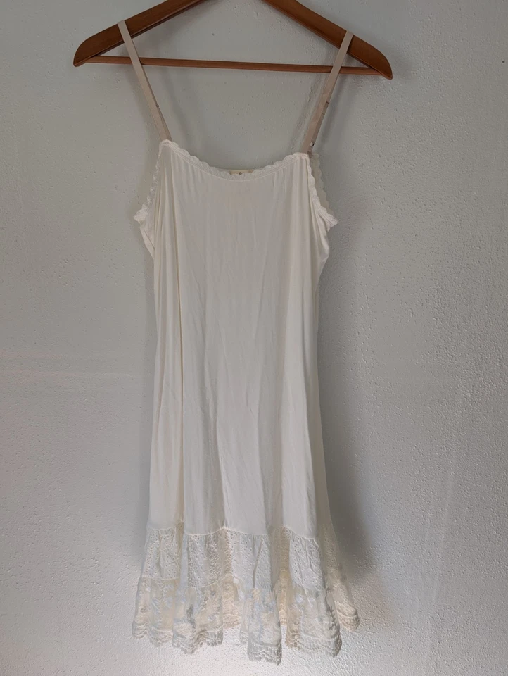 Matilda Jane Womens Cream Lace Eyelet Trim Slip Dress or Dress Extender  Size M - Image 1 of 4