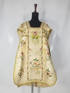 Antique 19thC French Floral Embroidered Church Priest Vestment Chasuble - Foto 1 di 16