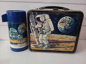 Vintage 1969 The Astronauts Aladdin Metal  Lunch box with Thermos Moon Landing 