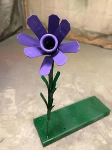 All Recycled Metal Welded Dark Purple Lilly Flower Garden Stake Art Rock Garden - Picture 1 of 2