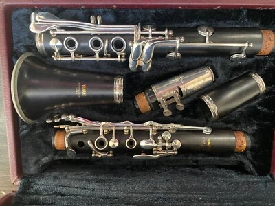 Деревянный кларнет Yamaha YCL-52 среднего уровня Bb ТОЛЬКО ЧТО ОТРЕМОНТИРОВАН! - Изображение 1 из 4