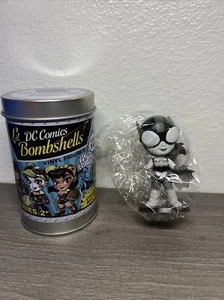 DC LIL BOMBSHELLS BATGIRL schwarz & weiß Variante Fan Expo exklusiv - Bild 1 von 10
