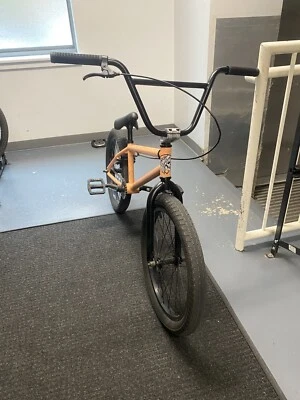 NUEVA BICICLETA KINK BMX - BICICLETA 20" - Cantaloupe Splatter Color way Foto 1 de 2