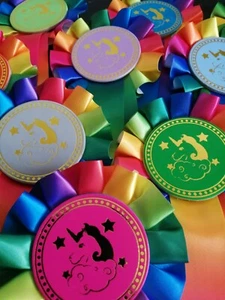 RAINBOW UNICORN 1 TIER x10 Rosettes in quality single faced satin - Picture 1 of 5