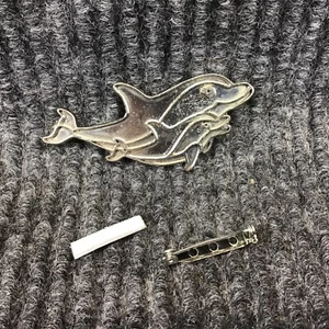 Lisa Frank Dolphins Create A Pin 2018 - Picture 1 of 2
