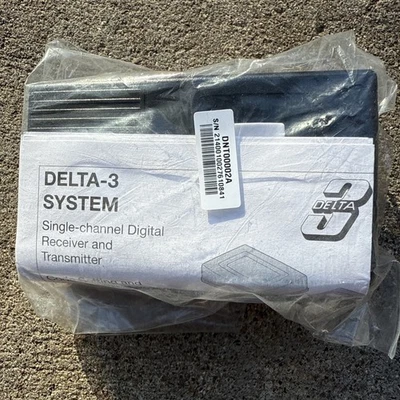 Linear Delta-3 System Single-Channel Digital Transmitter Garage Remote - Image 1 of 2