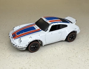 🔥 Hot Wheels Redline RARE Enamel White Porsche P-911!! NICE! - Picture 1 of 5