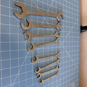 MAC TOOLS 8 pc ANGLE OPEN END WRENCH SET 3/8 7/16 1/2 9/16 5/8 11/16 13/16 - Foto 1 di 7