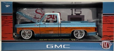 M2 MACHINES 1:24 SCALE,  1976 GMC SIERRA GRANDE  15 CUSTOM,  R136 25-10 - Image 1 of 4