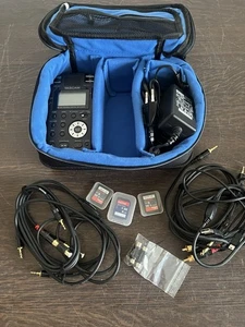 Tascam DR-100 Digitaler Recorder - Picture 1 of 12