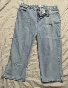 Kim Rogers blue light denim jean straight leg capris womens 10P pre owned - Picture 1 of 9