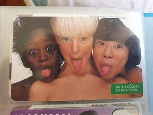 SCHEDA TELEFONICA BENETTON TRE BAMBINI USATA MAGN C&C 2200 143A OCR PICCOLO - Foto 1 di 2
