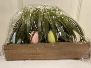 Easter Decoration. Eight Easter Eggs in Grass Box Centerpiece decoration NIB - Picture 1 of 2