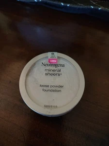 Neutrogena Mineral Sheers Powder Foundation Classic Ivory 10 SEALED Free Ship - Picture 1 of 1