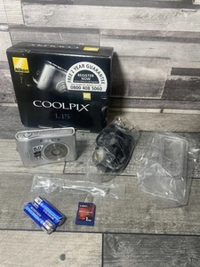 Nikon Coolpix L15. Digital Camera, Boxed with Accessories Silver - Picture 1 of 18
