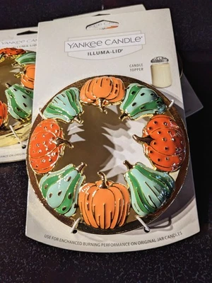 Yankee Candle Fall Gourds Illuma-Tapa Naranja y Verde Calabazas Adornar Vela Topper Foto 1 de 2