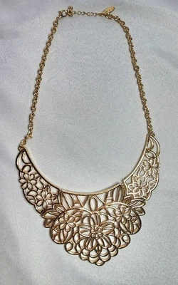 Natasha 签名项链 Gold Tone Statement 18 — 第 1/3 张图片