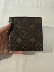 Louis Vuitton Men's Bifold Wallet Monogram - Picture 1 of 12