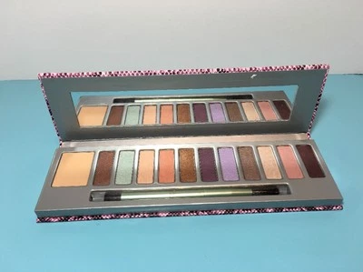 MALLY - LOVING LIFE SHADOW PALETTE - CITYCHICK - 1 BRUSH - 12 COLORS - BOXED - Image 1 of 4