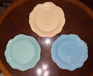 3 Wedgewood 7.75” Cabbage Salad Plates Etruria Barlaston Blue Tan Green England - Picture 1 of 24