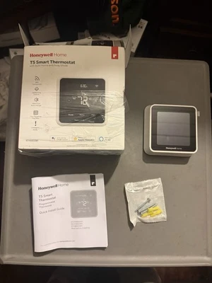 Honeywell Home T5 Wi-Fi Smart Thermostat - RTH8800WF - Image 1 of 2