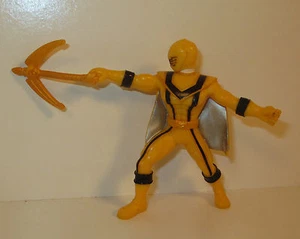 Figura de acción Chip Yellow Ranger 2005 3,25" PVC Power Rangers Mystic Force - Imagen 1 de 2