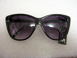 WOMENS CLASSIC LARGE DESIGNER CAT EYE RETRO FASHION BLACK FRAME SUNGLASSES - Picture 1 of 2