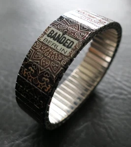 schickes Banded Berlin Bracelet Armband 18mm breit, 5,7 cm innen NEU - Bild 1 von 6