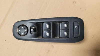 Peugeot 308 T9 2015 interruptores de control del espejo retrovisor de ventana del lado del conductor delantero 96788264ZD Foto 1 de 3