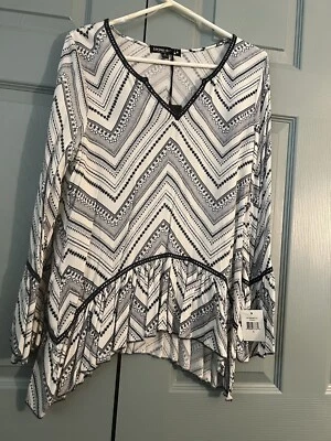 Blusa estilo campesino muñeca talla S de Living Foto 1 de 4