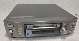 SONY MDS-S50 MD deck MDLP compatible Silver recorder player Audio Devices - Picture 1 of 3