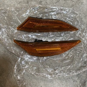 PORSCHE OEM 911 RIGHT & LEFT SIDE MARKER Lights 99163125804 9916315704 - Picture 1 of 8