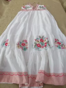 MADE IN INDIA ZIERLICHES SONNENKLEID ÄTHERISCHE BLUMENSTICKEREI 100 % BAUMWOLLE UK 12 – 14 - Bild 1 von 24
