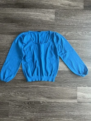 Ann Taylor Women’s Blue Square Neck Long Sleeve Top Size Small - Image 1 of 4