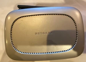 Netgear WGT624 v2 108 Mbps 4-Port 10/100 Wireless G Router - Picture 1 of 3