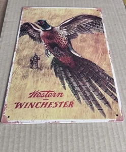 WINCHESTER LETRERO DE ESTAÑO FAISÁN CACERÍA PROYECTILES ESCOPETA TEMPORADA CAZADOR USADO 12x8 pulgadas - Imagen 1 de 2