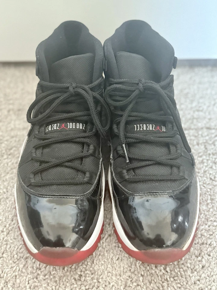 Jordan 11 Retro Bred 2012 - talla 11 SIN CAJA Foto 1 de 4