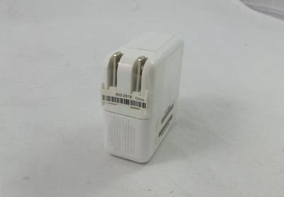 Apple A1102 USB Power AC Adapter for Ipod 1st 2nd 3rd 4th Generation (M9837LL/A) - Image 1 of 2