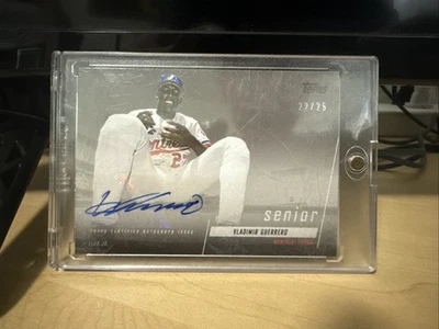 Topps X Vlad Jr. 2019 "The Legend" - Fathers & Sons Vladimir Guerrero automático/25 Foto 1 de 2