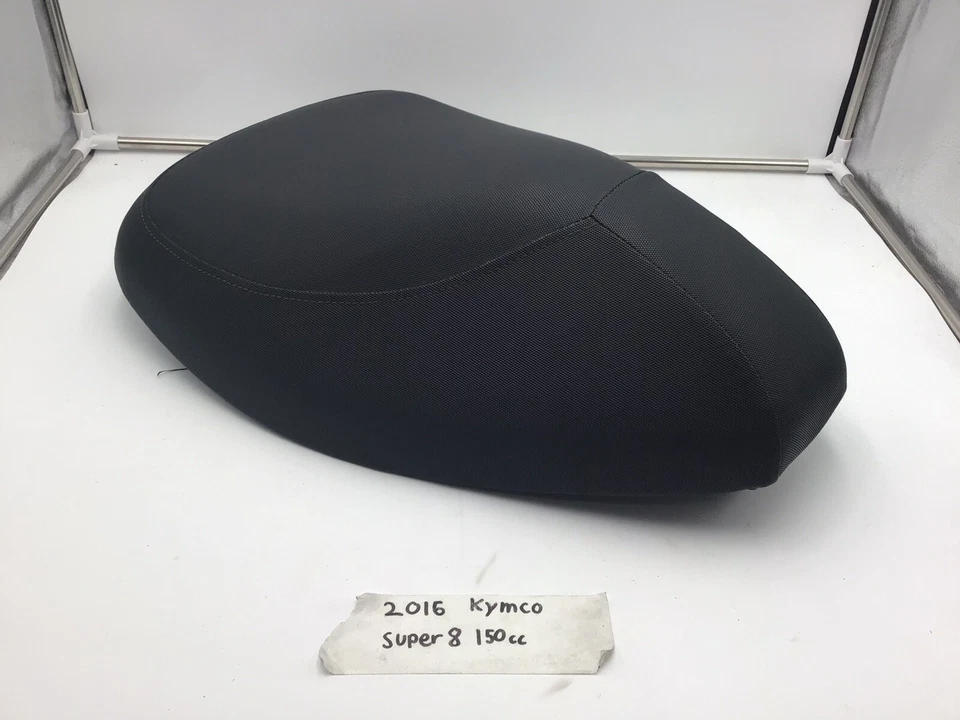 Kymco Super 8 150x 2016 asiento OEM - como nuevo #77200-LGB5-E000-IT Foto 1 de 4