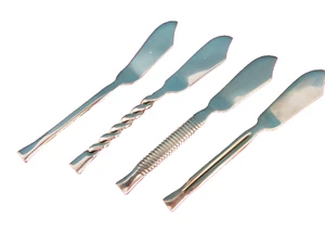 243. Central Market Butter Knives or Cheese Spreaders Set of 4 - Picture 1 of 8