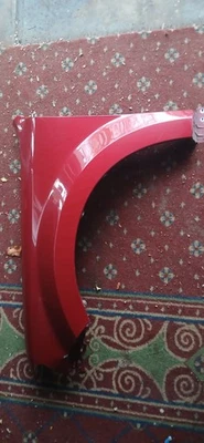 2010 Ford escape driver side fender 红色 OEM 颜色 原装  — 第 1/4 张图片