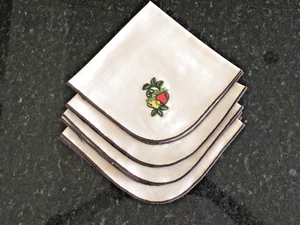 4er Set Vintage Bauernhaus Servietten mit Applikation bestickt Erdbeere 17 x 17" - Bild 1 von 5